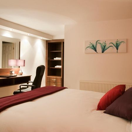 Haveli Hotel Hensol Kültér fotó